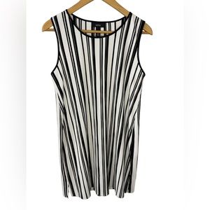 Alfani Black and white striped tunic mini dress sleeveless size Medium with slit